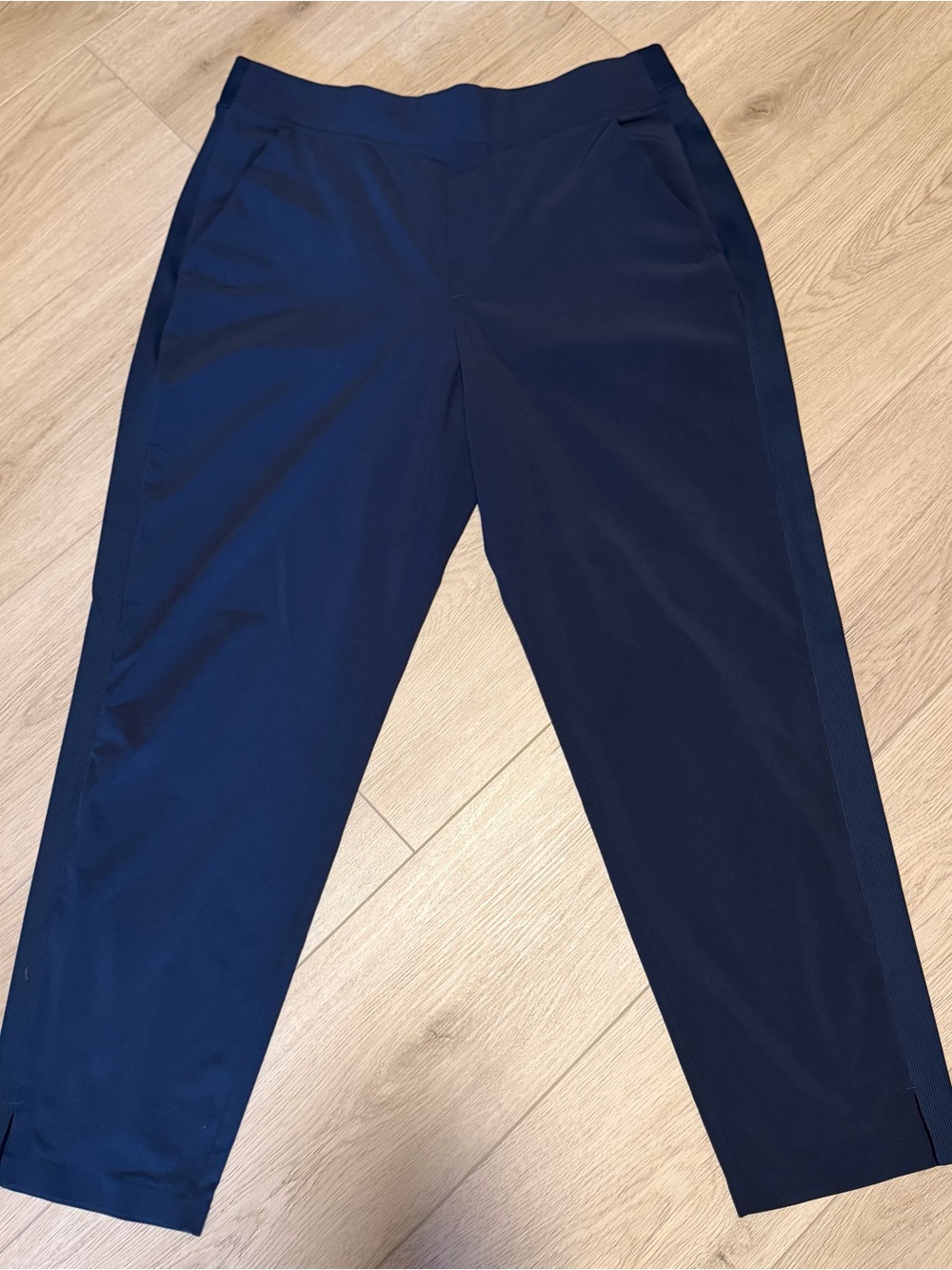 Women’s Athleta Navy Brooklyn Ankle Pant size 12